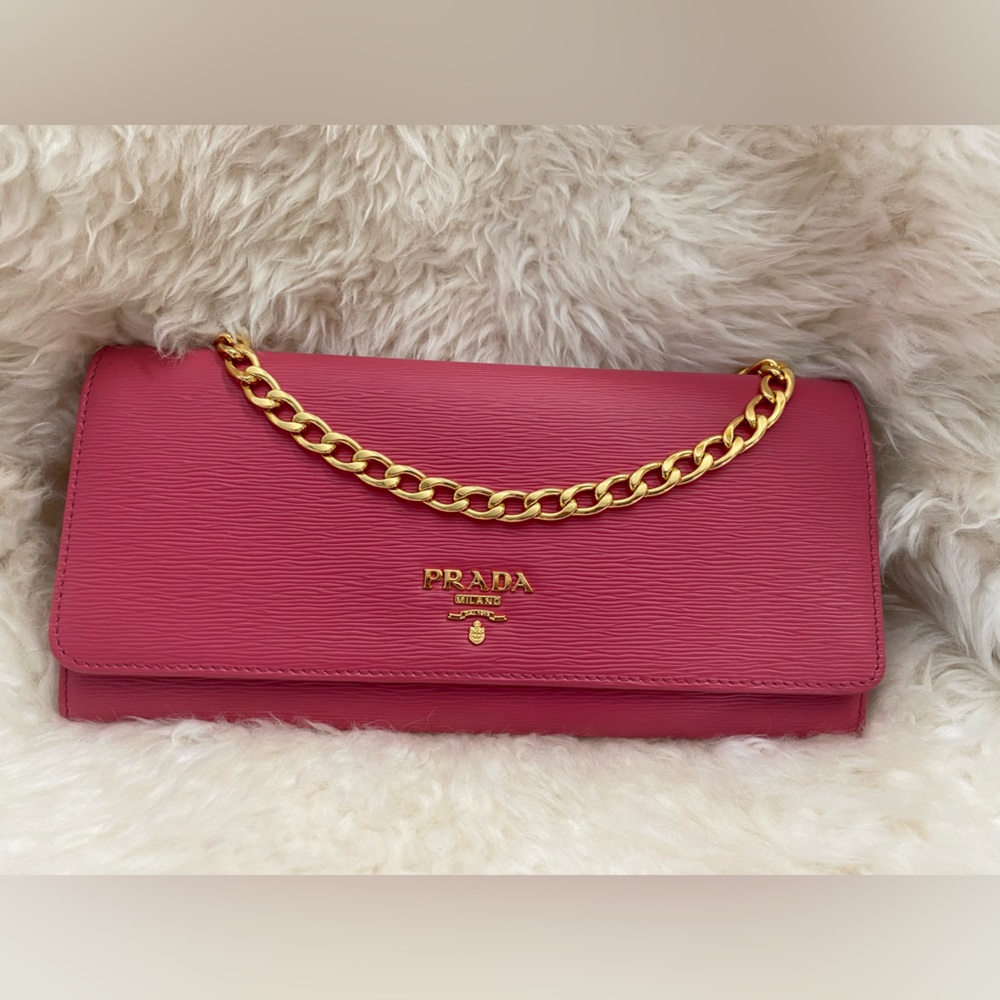 Prada Vitello Move Leather Wallet on Chain in Peonia Pink